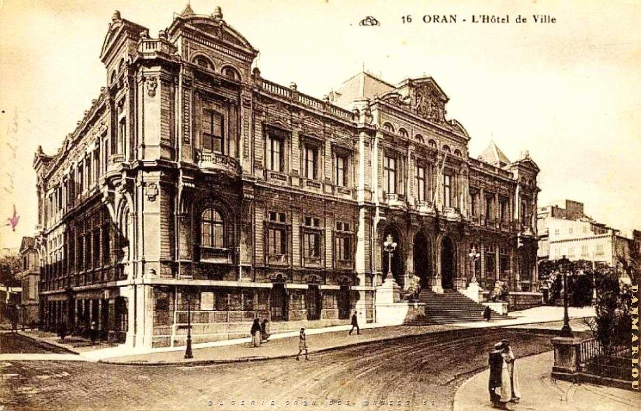 PA b- 015- Hotel de ville.jpg